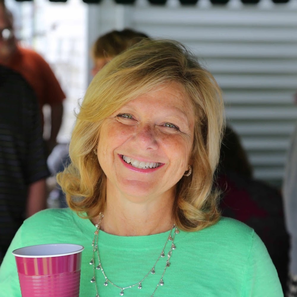 Meet your Posher, Denise
